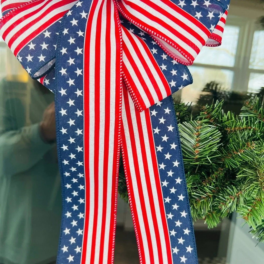 Patriotic Red, White, and Blue Flag Pattern Bow